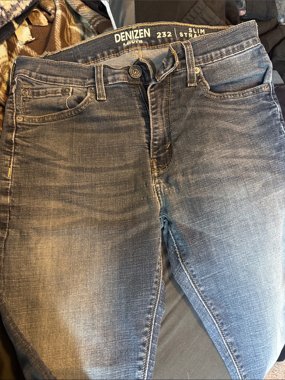 Levi's Slim Straight Jeans in Faded Blue Denim